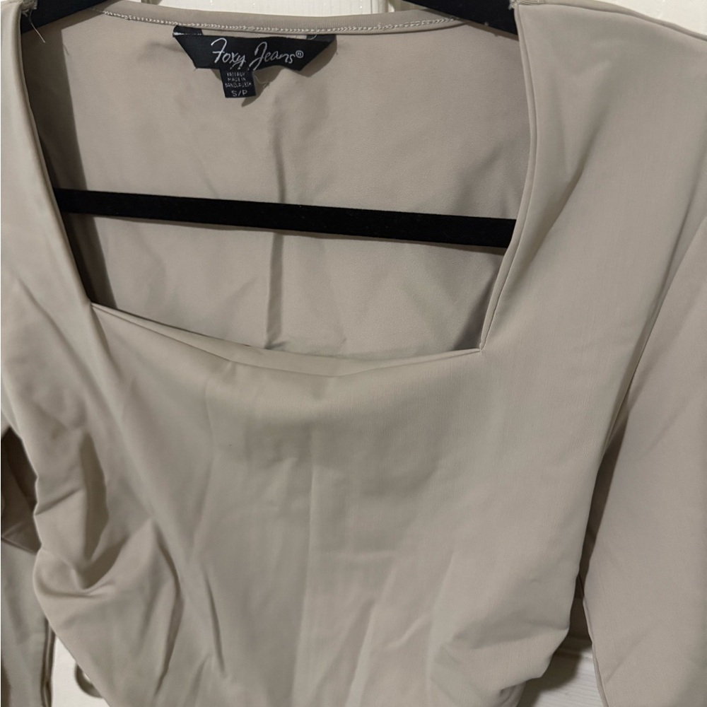Foxy Jeans Taupe Ruched Square Neck Long Sleeve Top | Size S - Picture 8 of 12